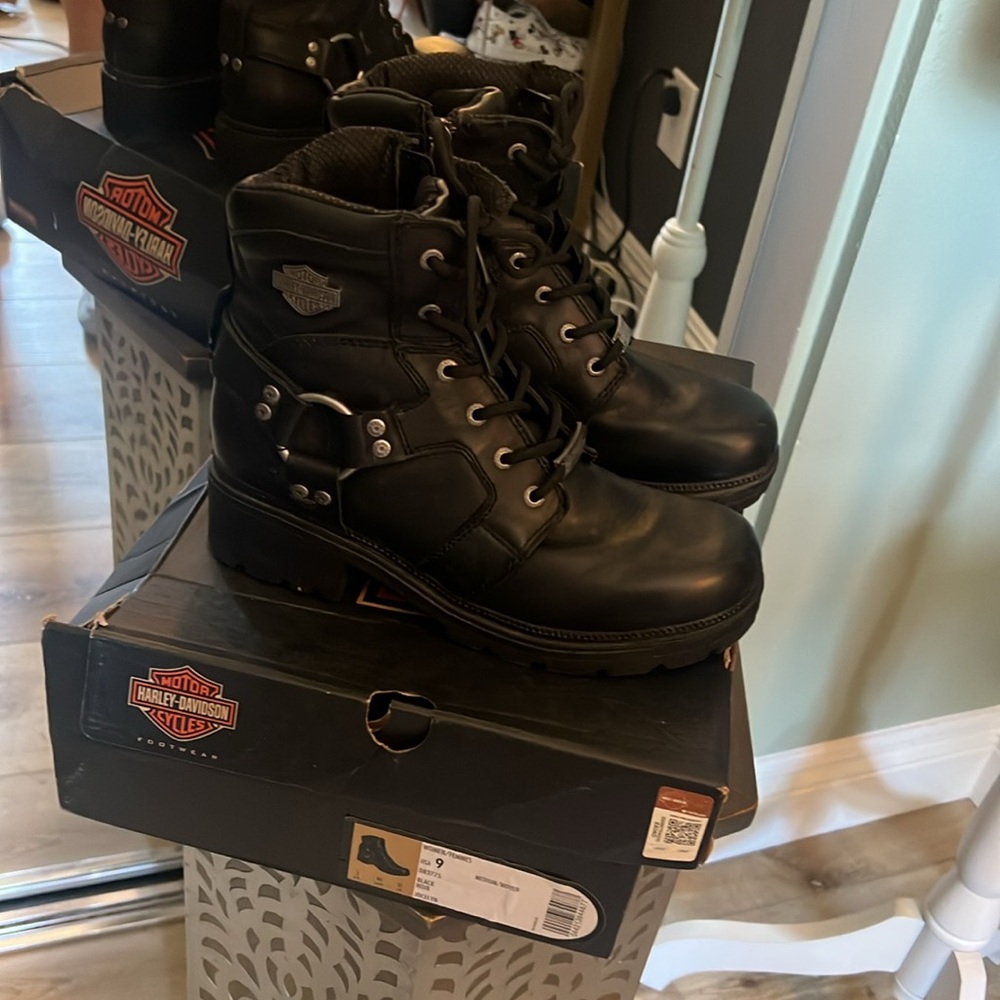🛑 1 hour sale. Harley-Davidson, Size 9M Jocelyn Short Harness Boots, EUC IOB